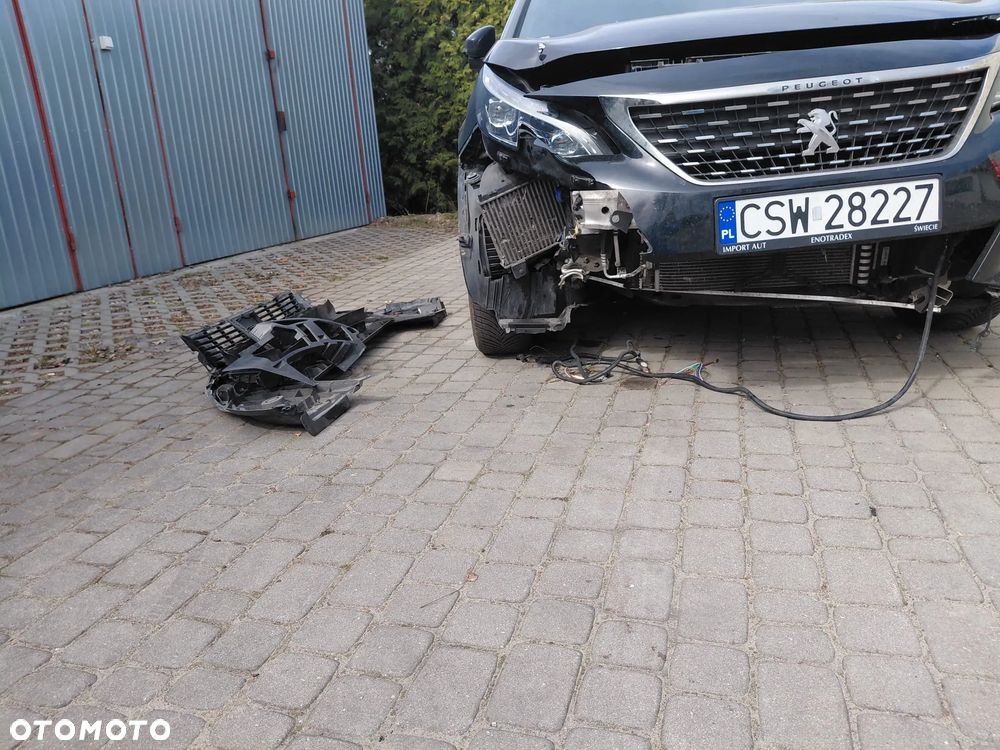 Peugeot 5008 1.2 PureTech Allure S&S - 7