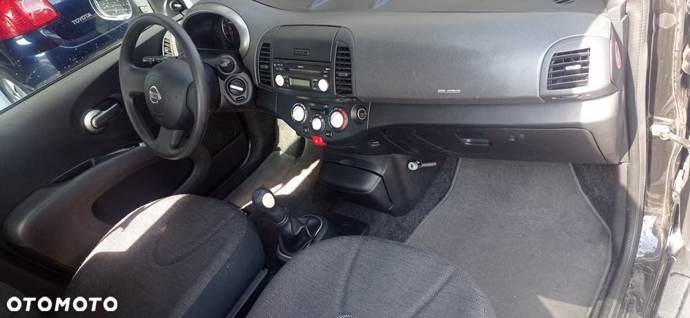 Nissan Micra - 5
