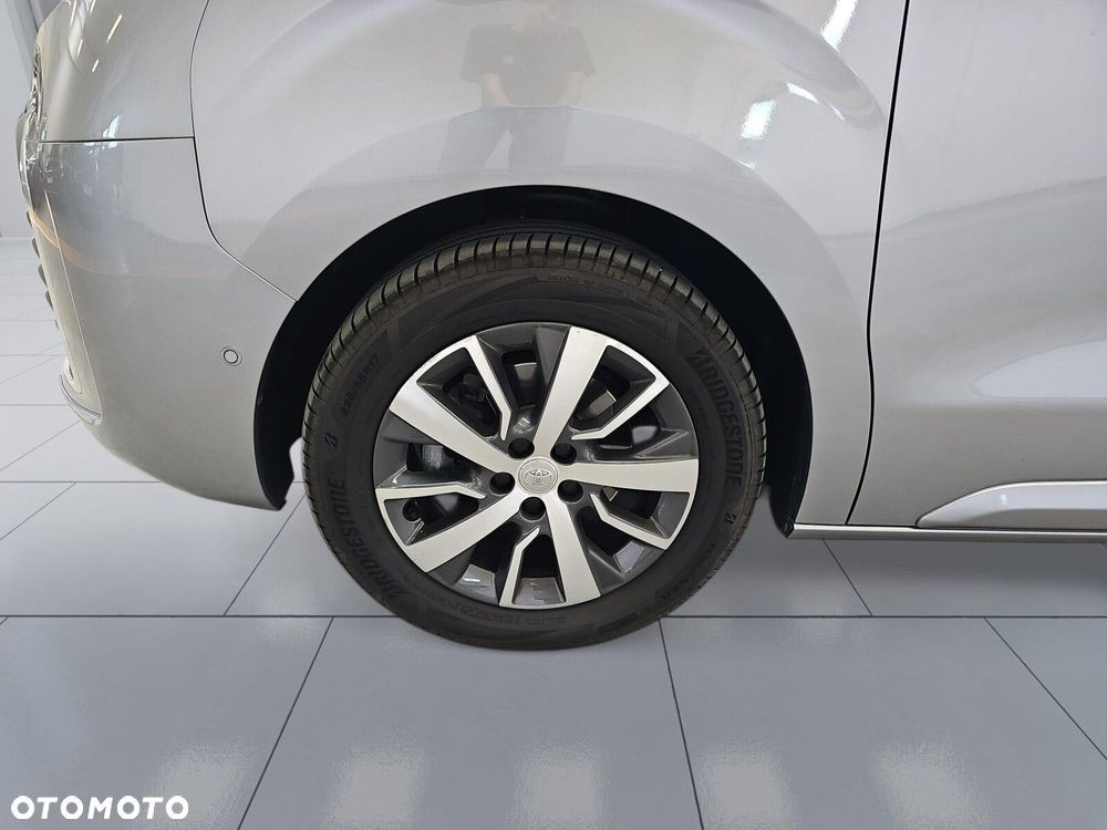 Toyota Proace Verso 2.0 D4-D Long Business - 32