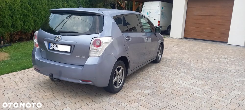 Toyota Verso 2.0 D-4D - 5