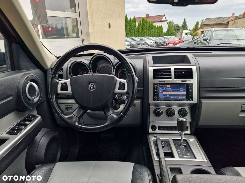 Dodge Nitro 2.8 CRD DPF Automatik SXT - 21