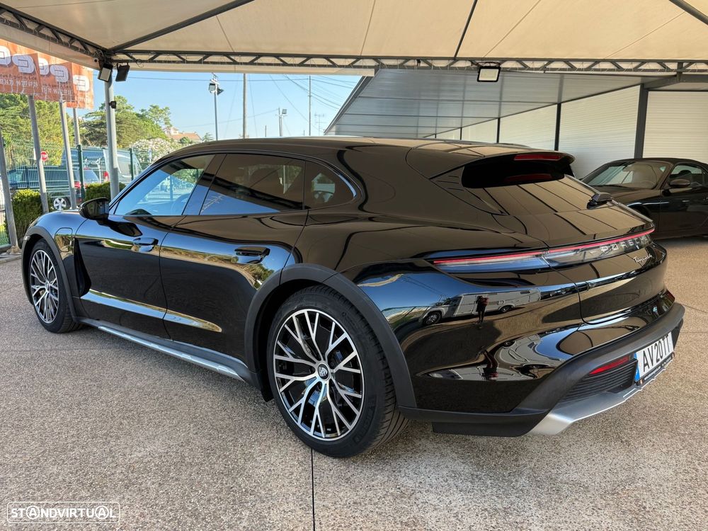 Porsche Taycan Cross Turismo - 4