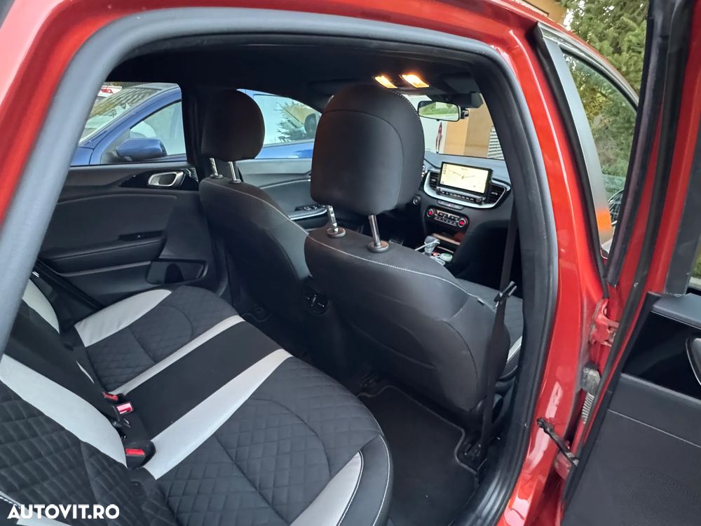 Kia Ceed 1.4 T-GDI 7DCT GT Line - 26