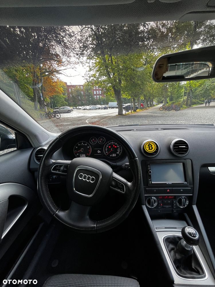 Audi A3 3-drzwiowe 1.4 TFSI Ambiente - 4