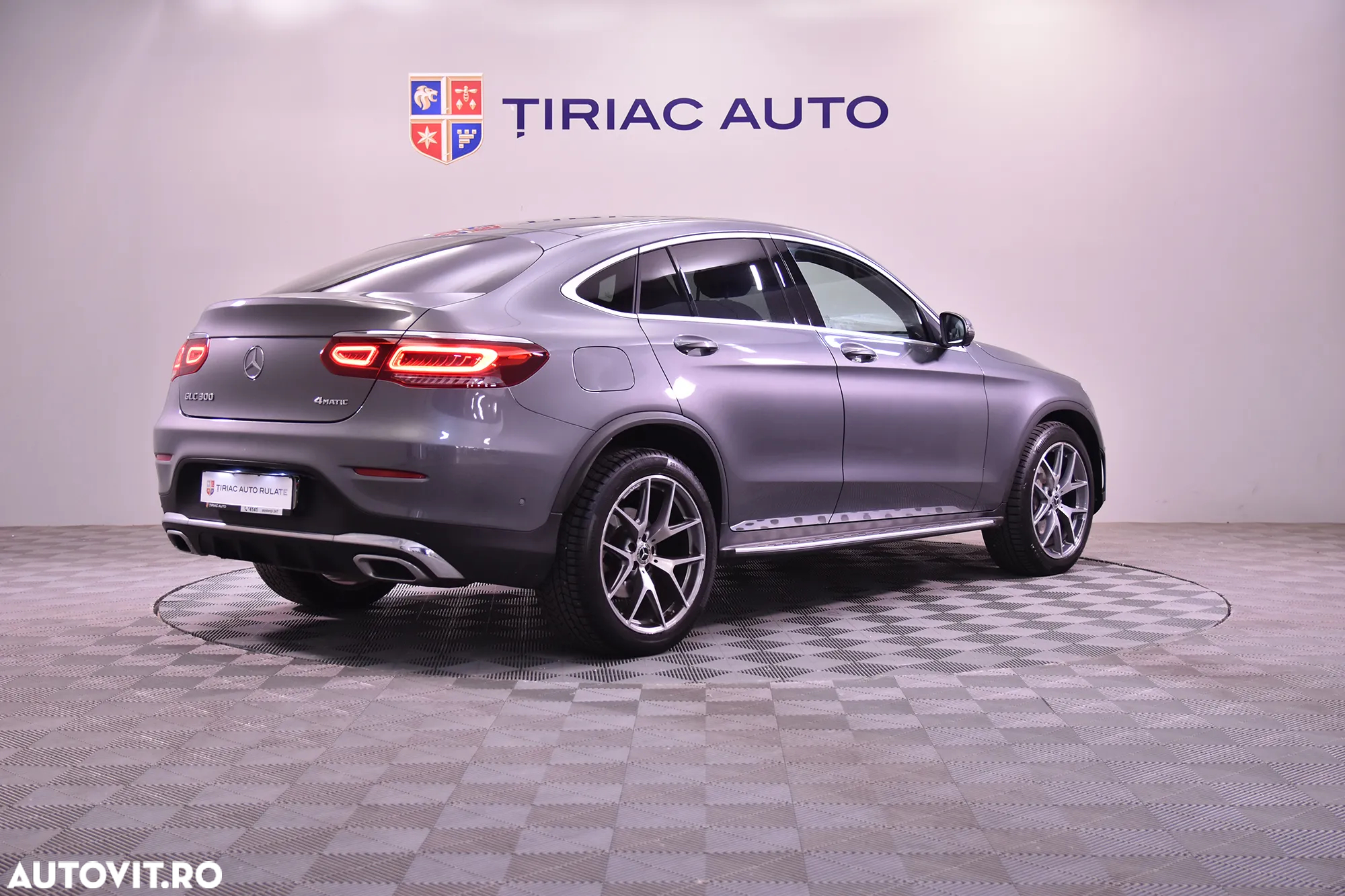 Mercedes-Benz GLC Coupe 300 4Matic 9G-TRONIC AMG Line - 5