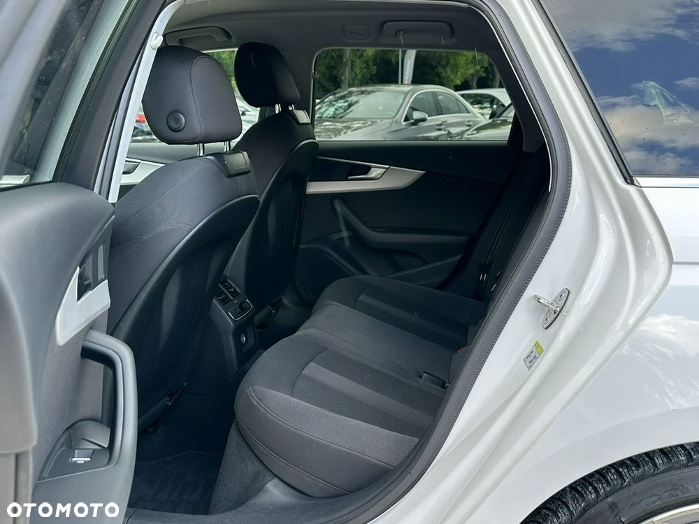 Audi A4 Avant - 16