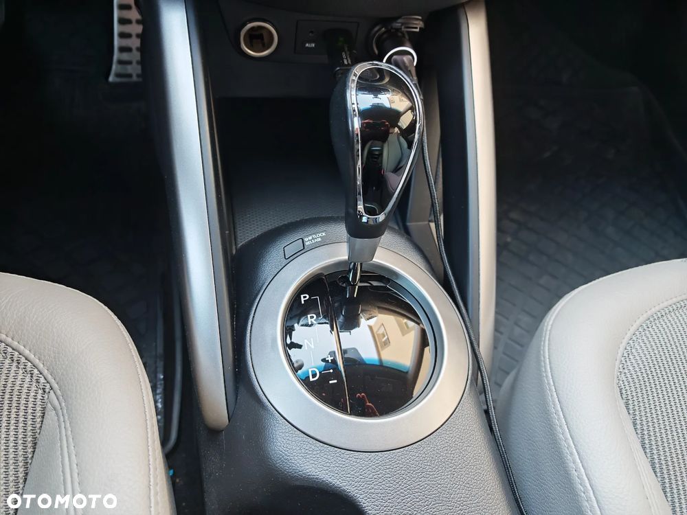 Hyundai Veloster 1.6 DCT Premium - 14