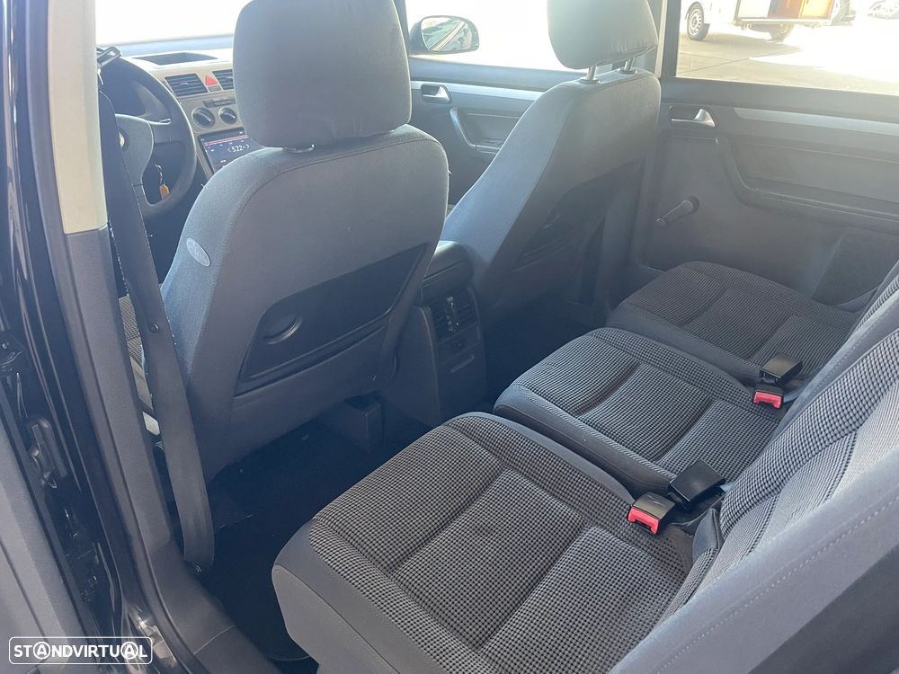 VW Touran 1.9 TDi Highline 7L - 13