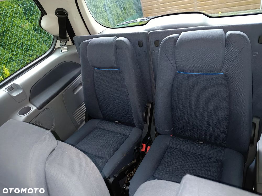 Ford Galaxy 2.0 TDCi Trend - 18