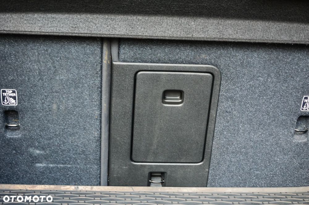 Volvo XC 40 T3 Momentum - 17