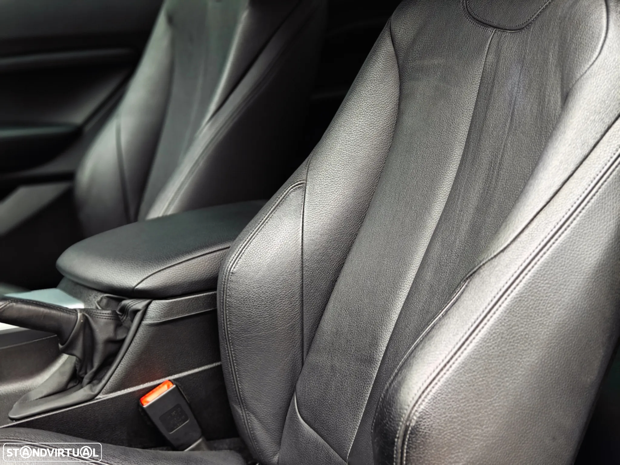 BMW 220 d Coupe Pack M Auto - 28