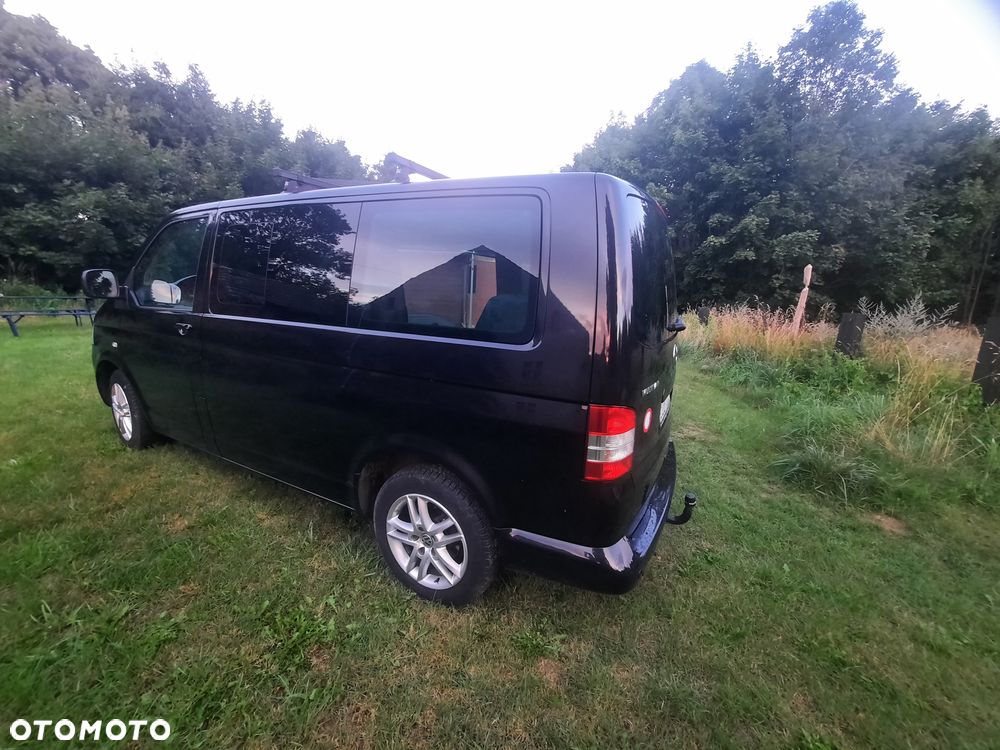 Volkswagen Multivan - 21