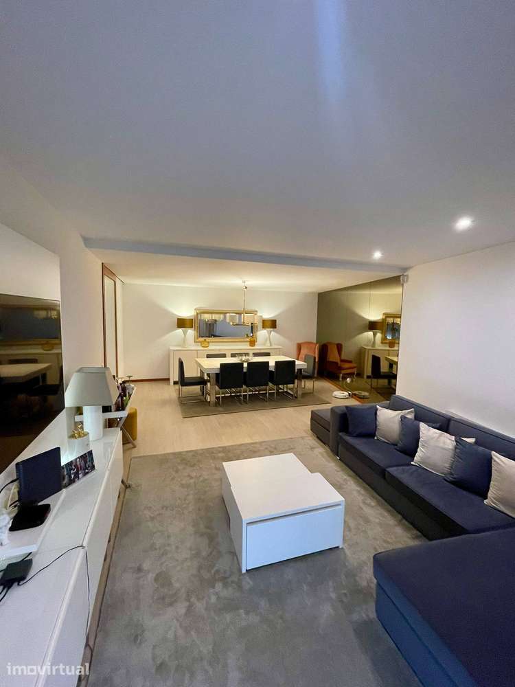 T3 de Luxo em Montgeron – Póvoa de Varzim | 160 m² | Piscina e Jardim - Grande imagem: 4/35