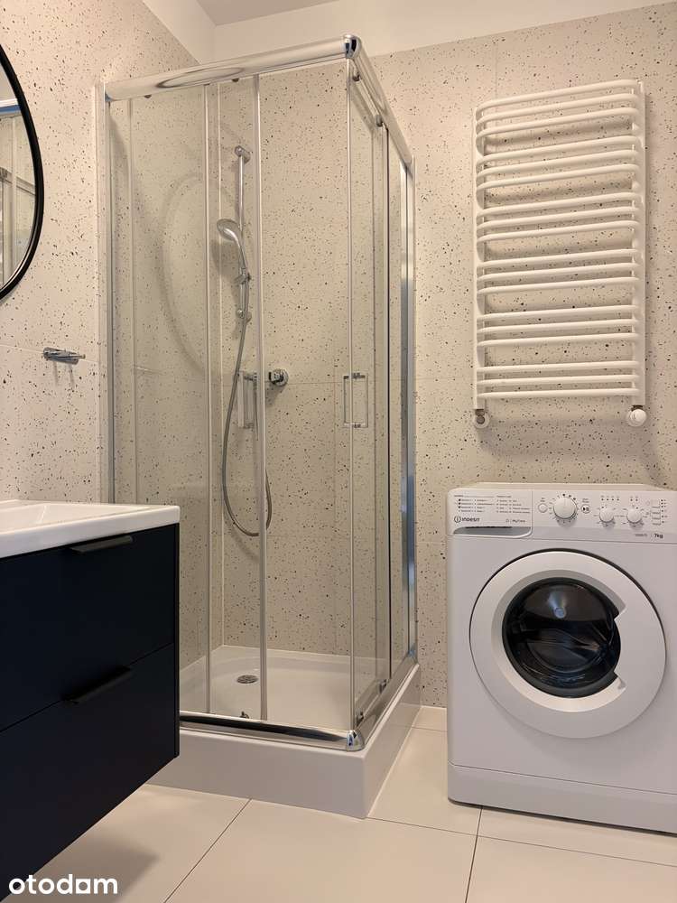 Studio – Al. 3 maja 51b/235 - Błonia – bez pośredników