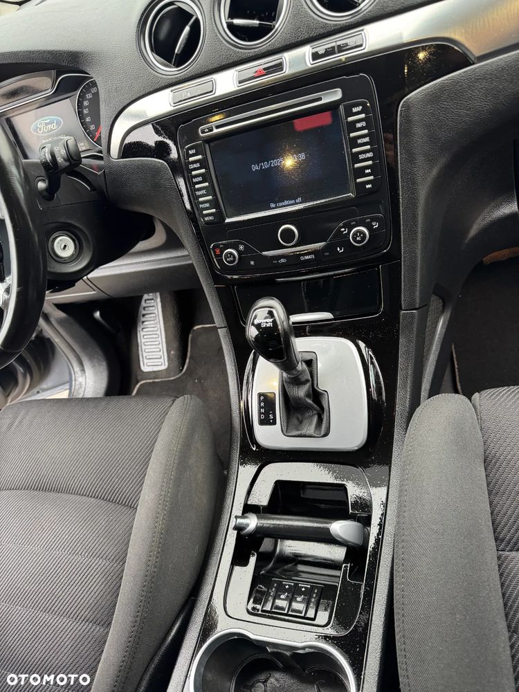 Ford S-Max - 25