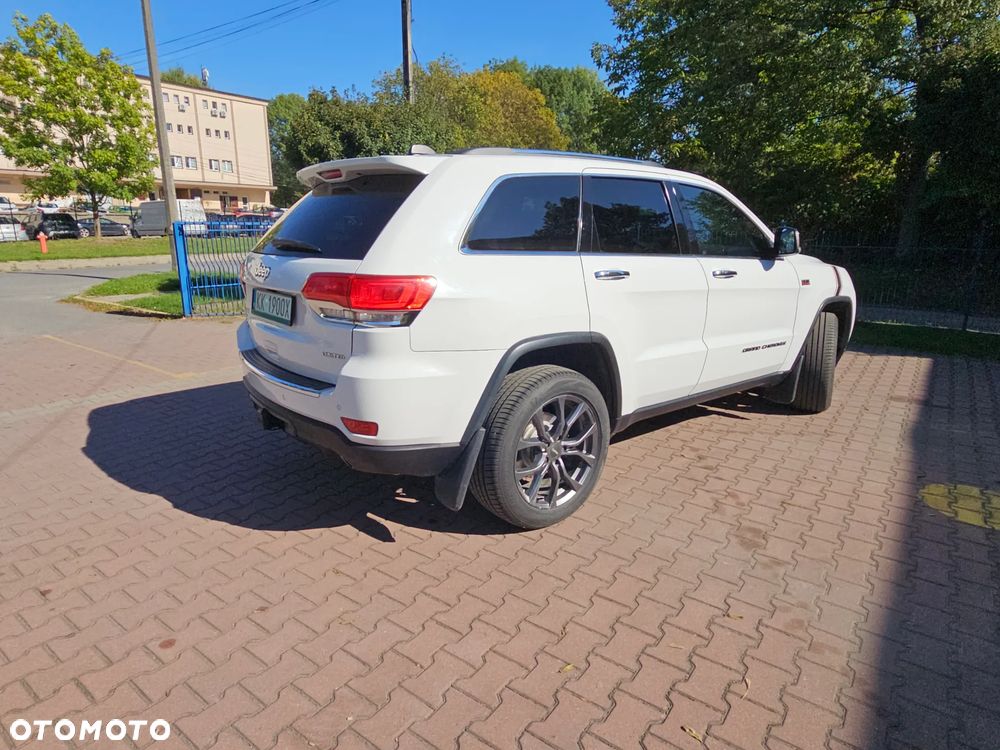 Jeep Grand Cherokee - 9