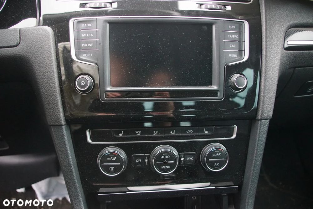 Auto na części - Volkswagen Golf VII 1.6 TDI 110 KM CXXB QYB LB7W 2015R Silnik Skrzynia Drzwi Błotnik Klapa Zderzak Lusterko Szyba Klamka Deska Kokpit Sterownik Moduł Czujnik Licznik Wyświetlacz Kierownica Panel - 12