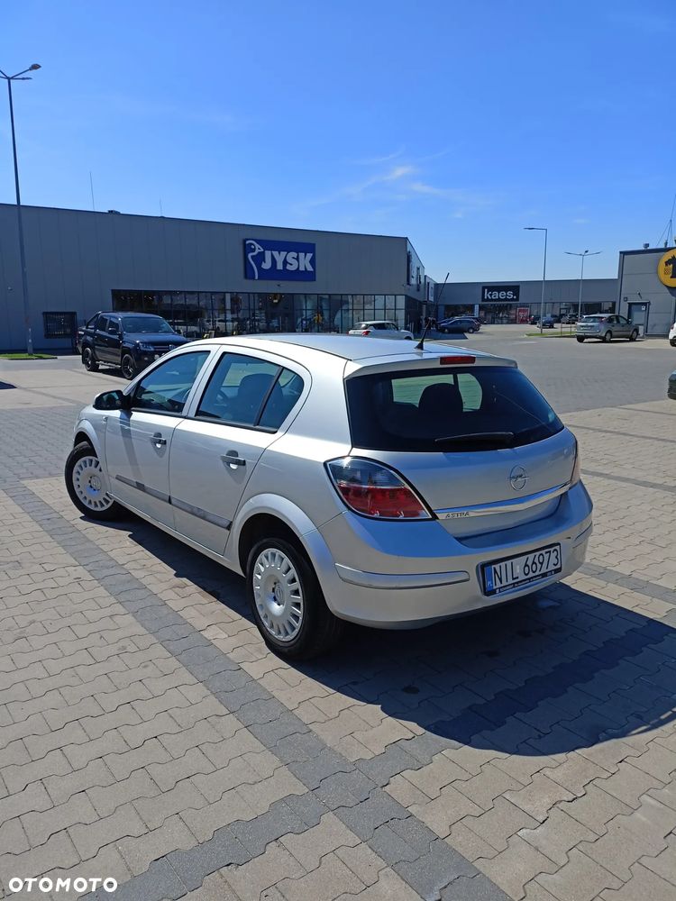 Opel Astra 1.6 Essentia - 6