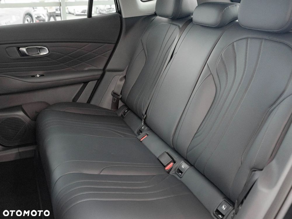 Geely Starray EM-i 1.5 PHEV Pro - 13