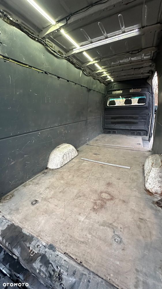 Volkswagen Crafter - 21