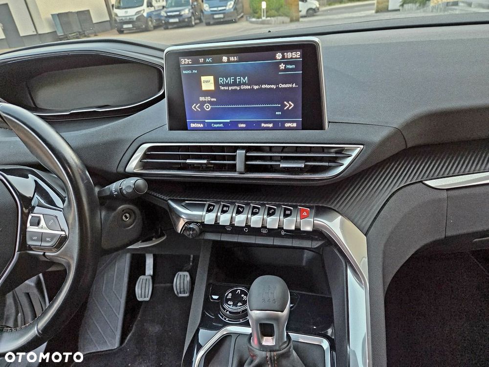 Peugeot 3008 - 16