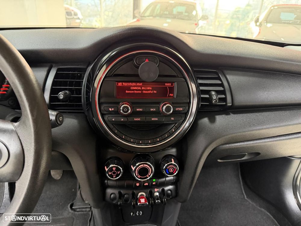 MINI 3 Portas One - 20