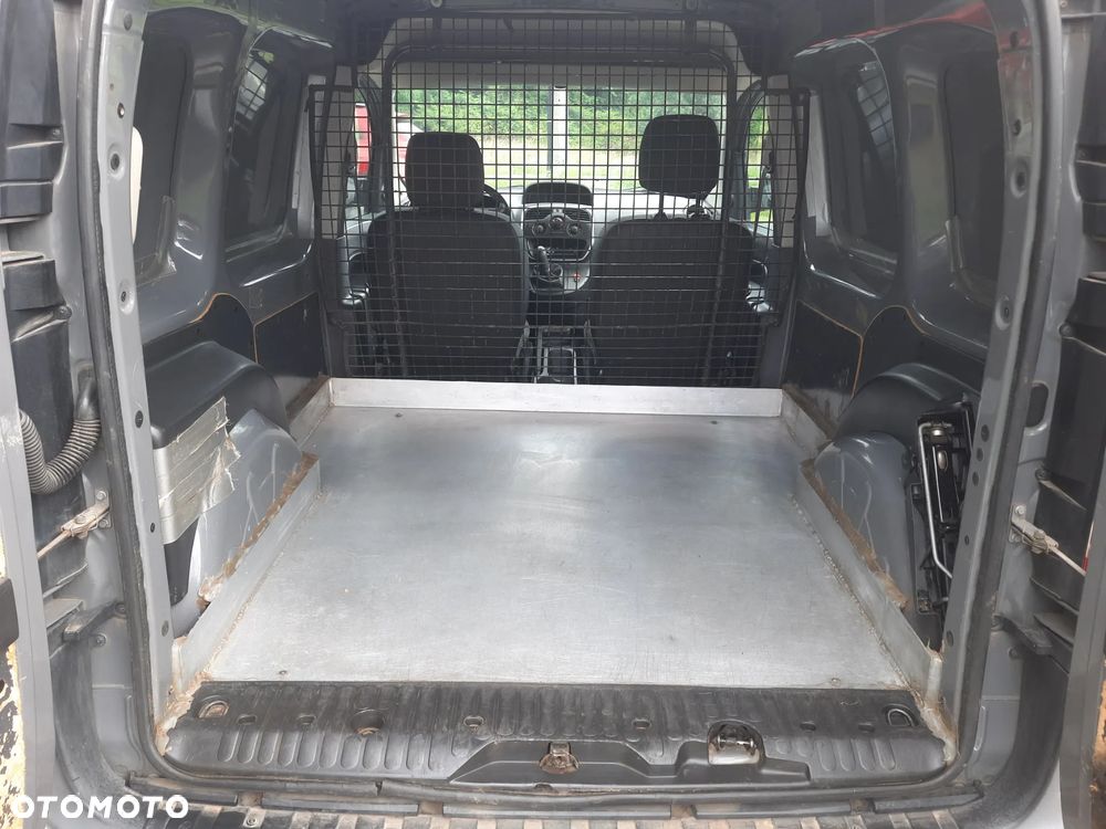 Renault Kangoo dCi 75 FAP Authentique - 10