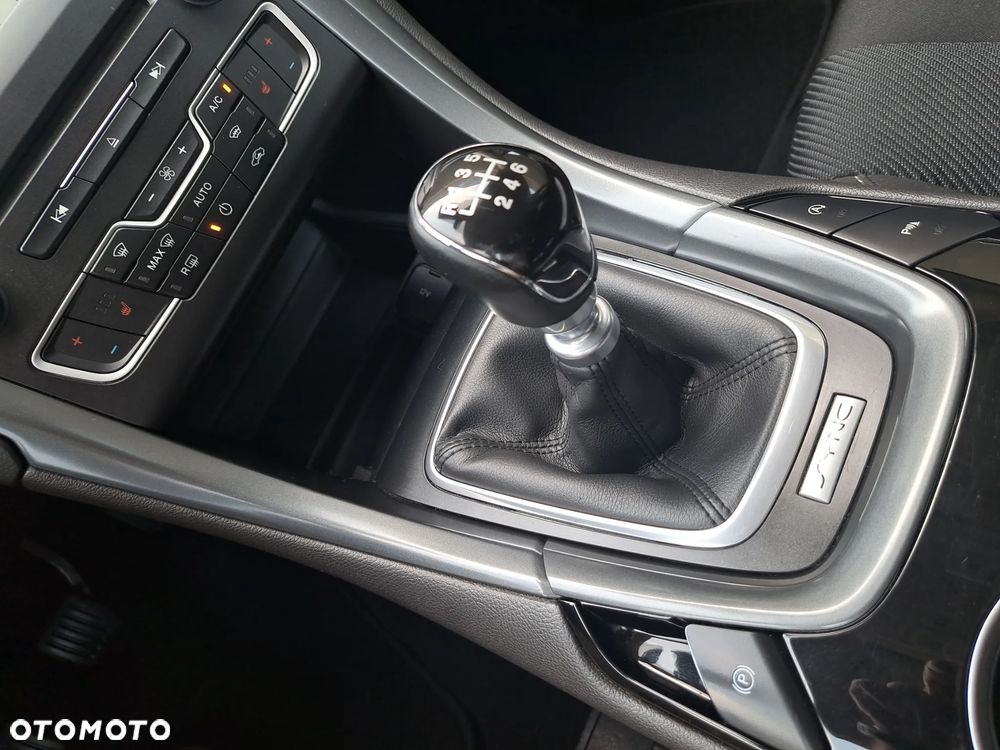 Ford Mondeo 1.5 EcoBoost Titanium - 37