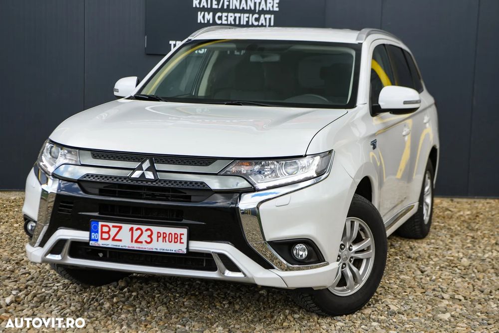 Mitsubishi Outlander 2.4 4WD - 25