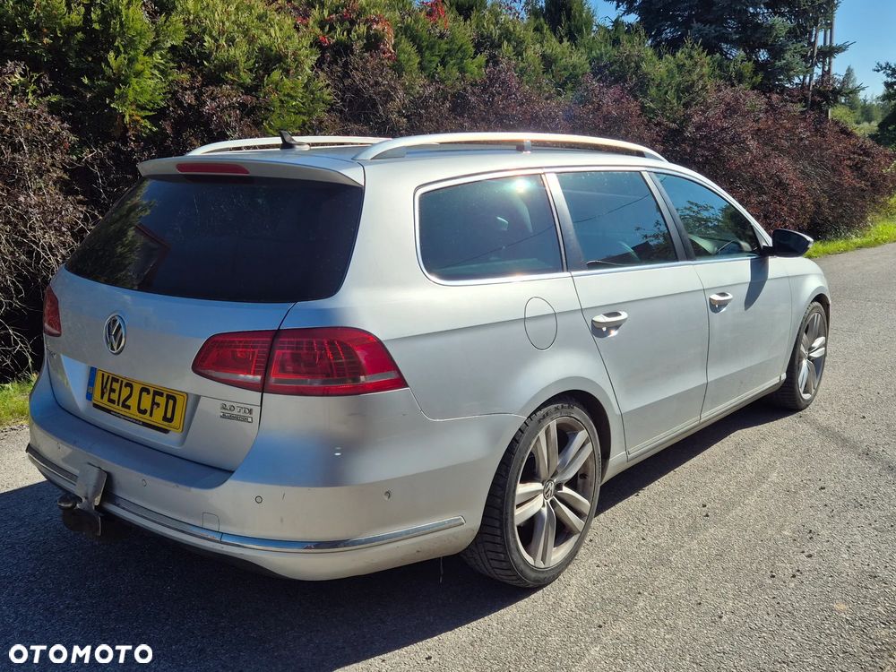 Volkswagen Passat - 32