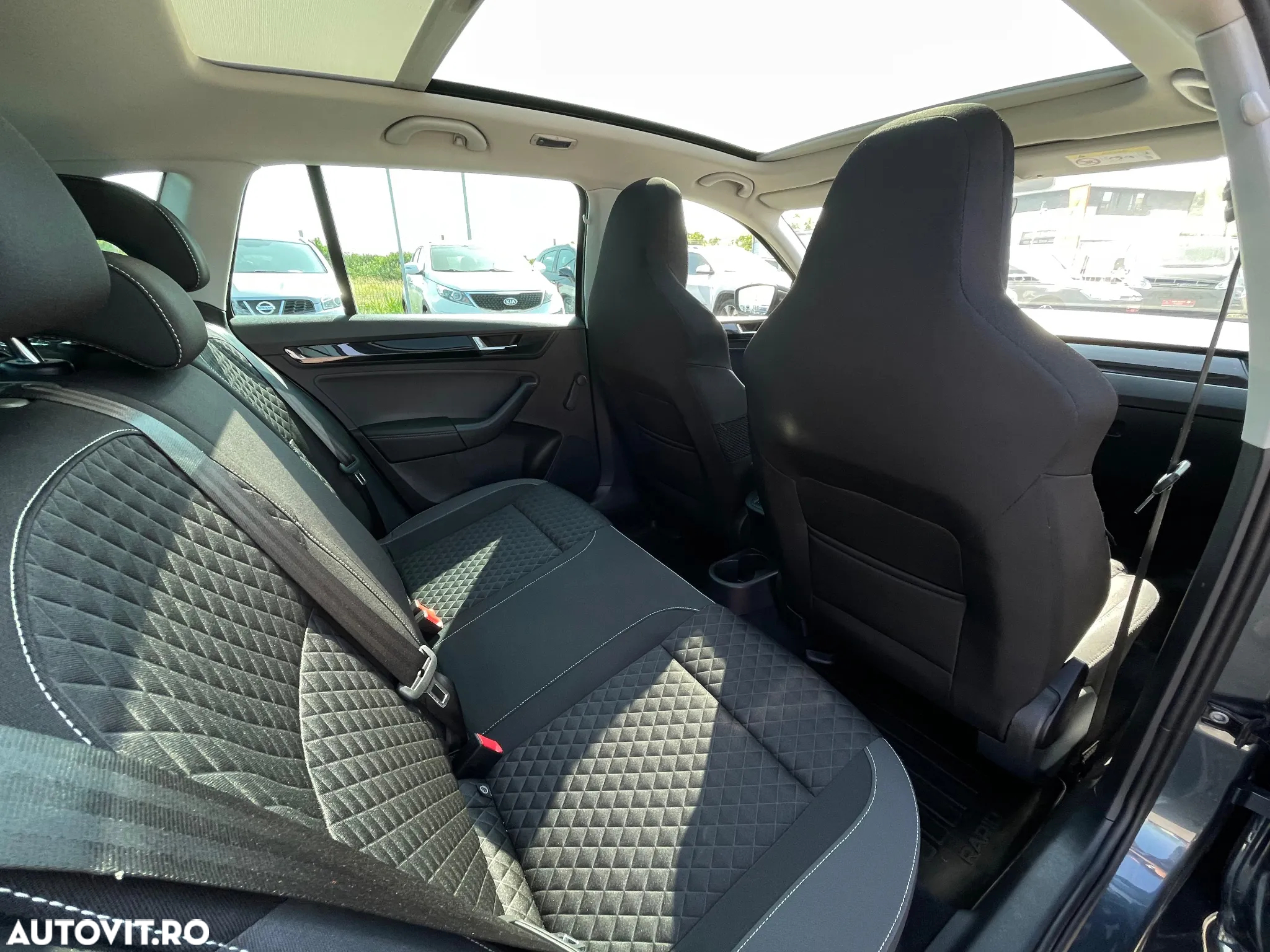 Skoda RAPID 1.0 TSI Style - 23