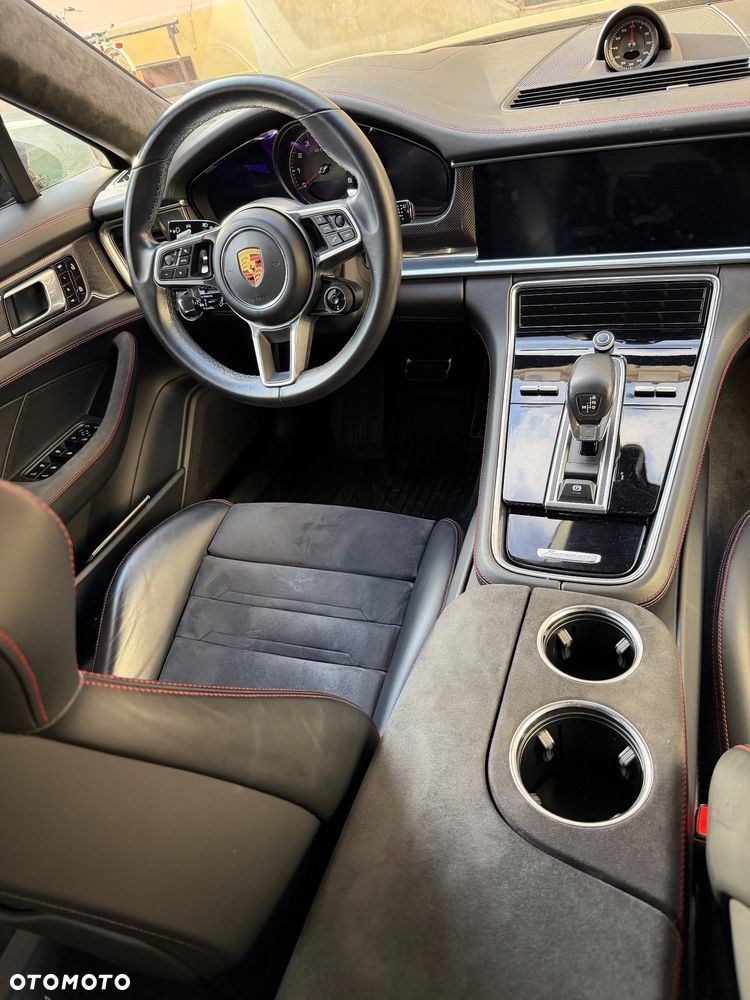 Porsche Panamera - 5