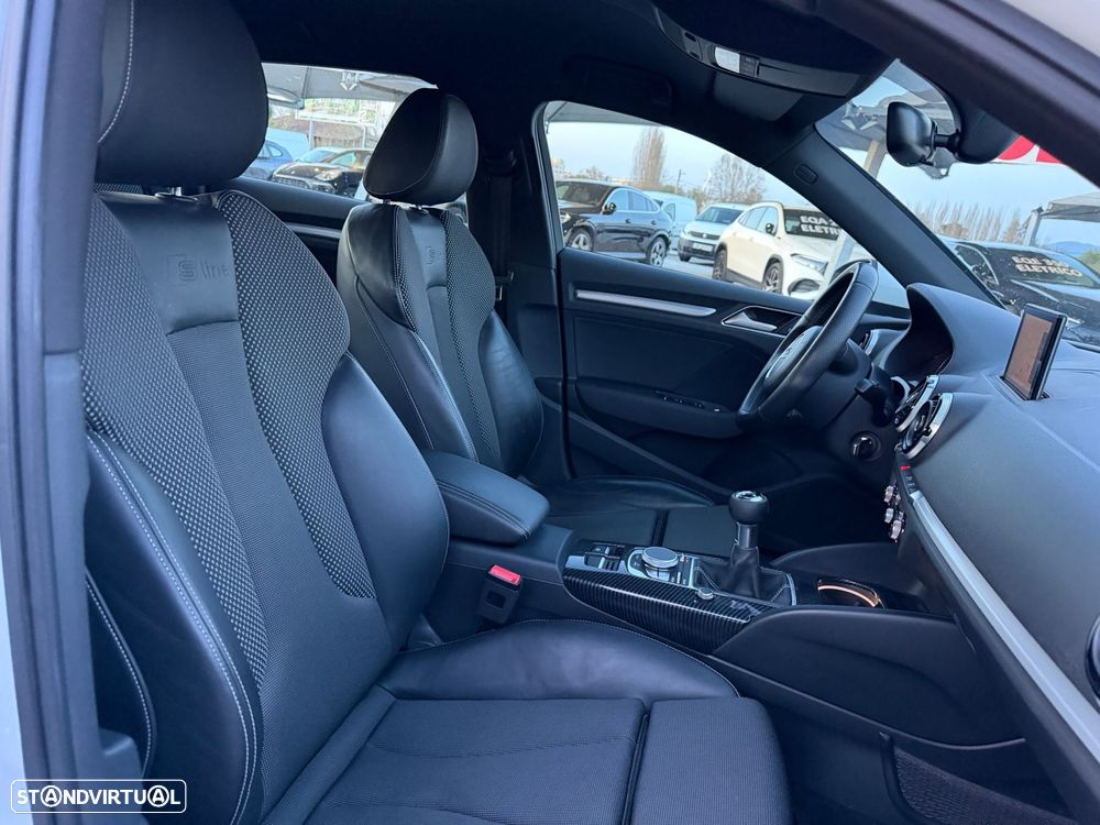 Audi A3 Sportback 1.6 TDI S-line - 12