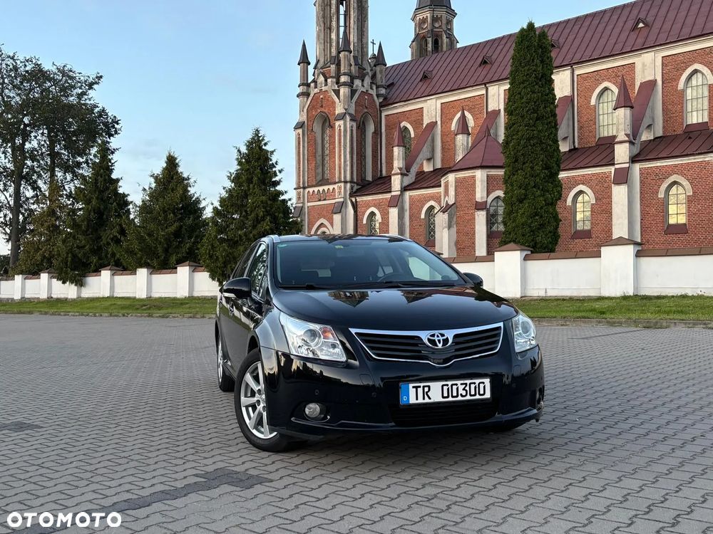 Toyota Avensis 2.2 D-4D X - 13