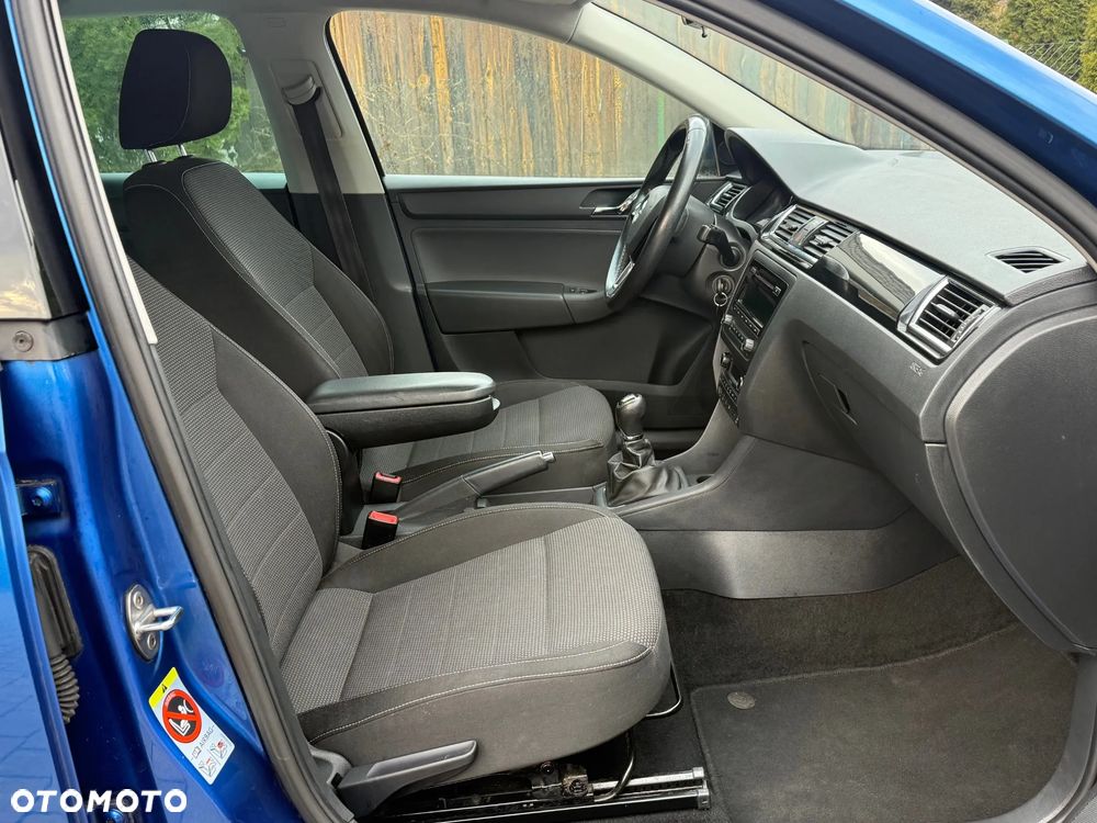 Skoda RAPID Spb 1.2 TSI Active Max - 8