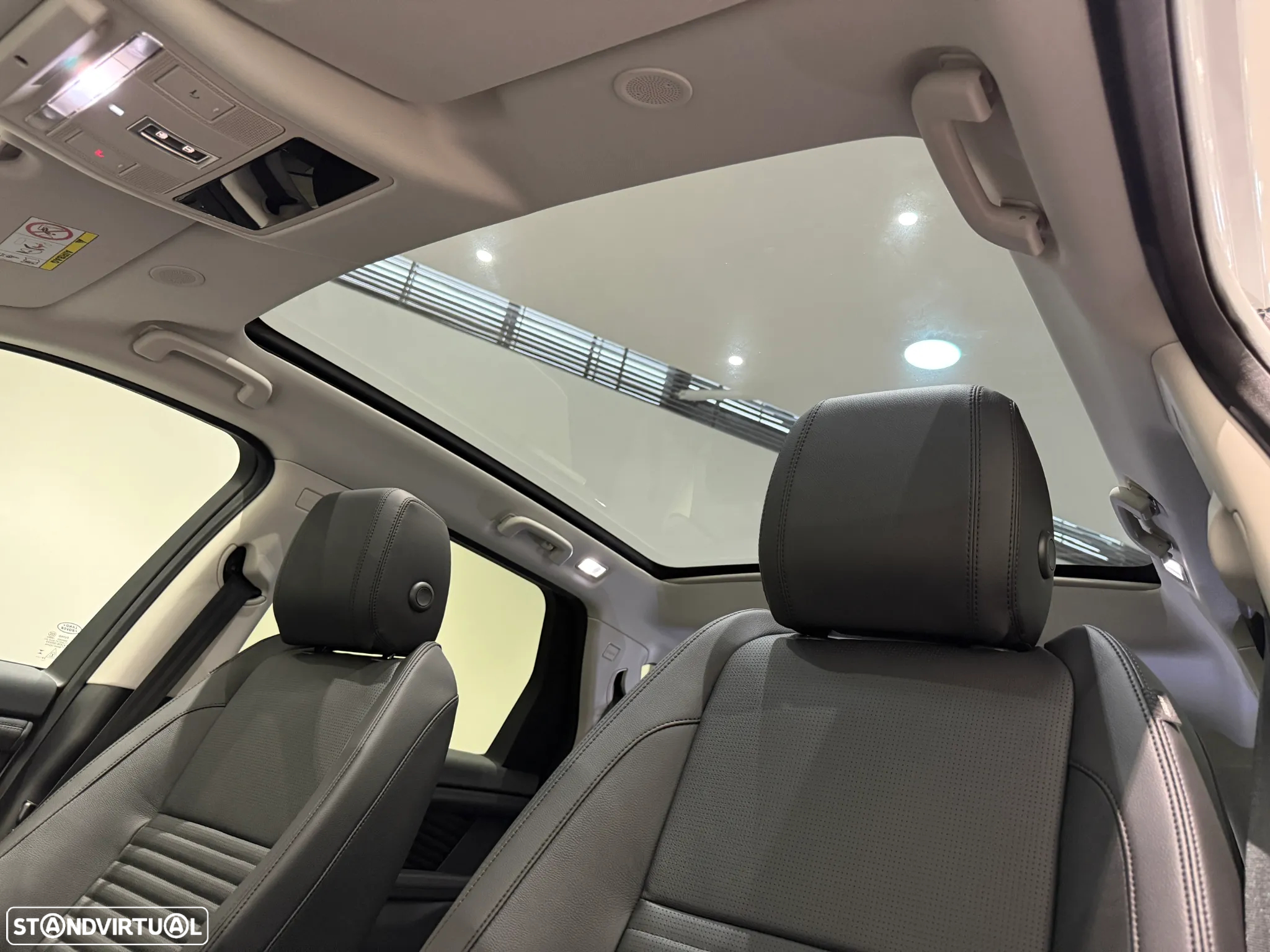 Land Rover Discovery Sport 1.5 I3 P270e AWD S - 15