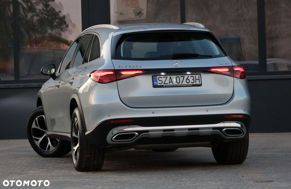 Mercedes-Benz GLC 300 e 4-Matic Avantgarde - 4