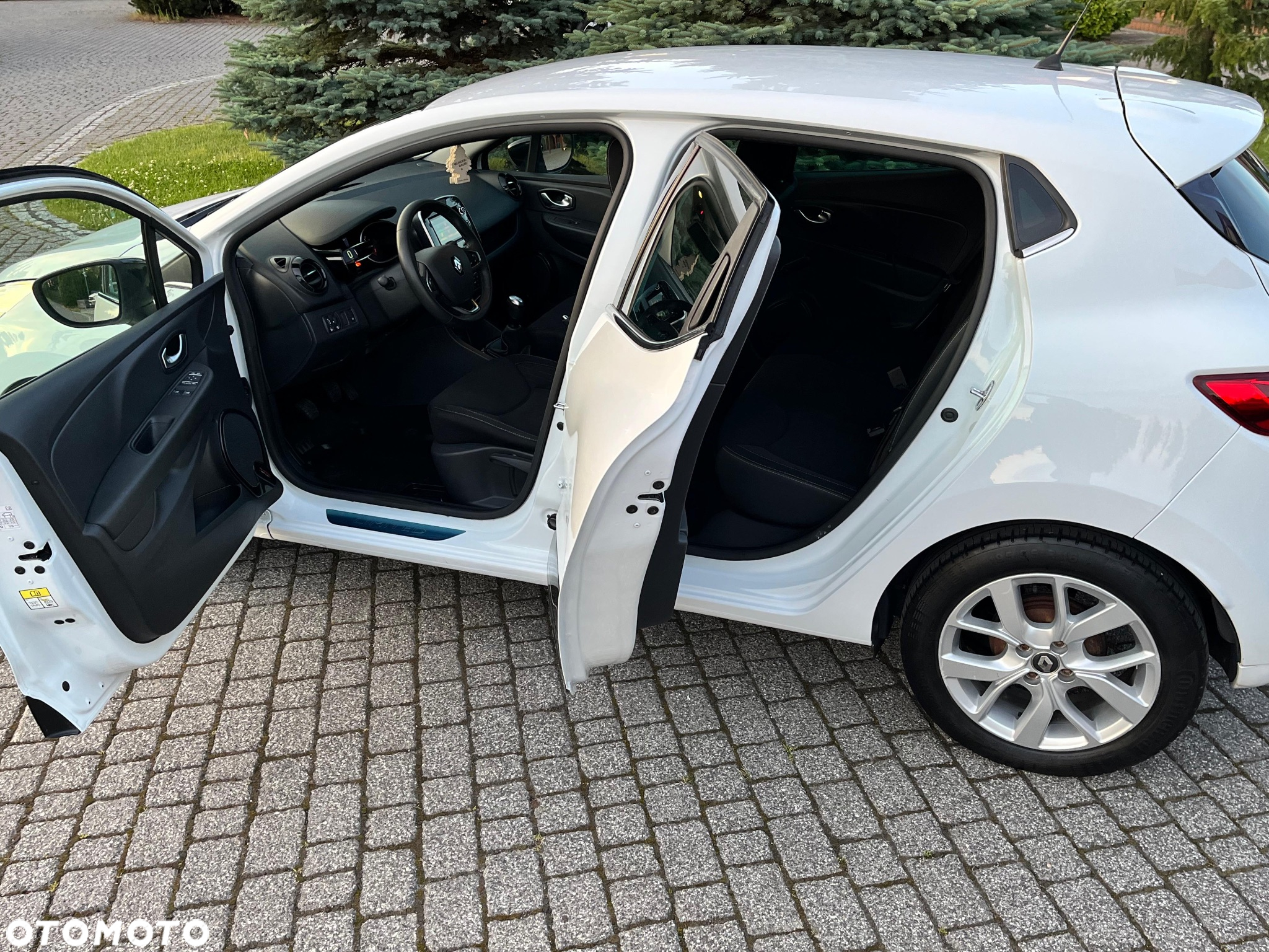 Renault Clio 0.9 TCe Limited - 15