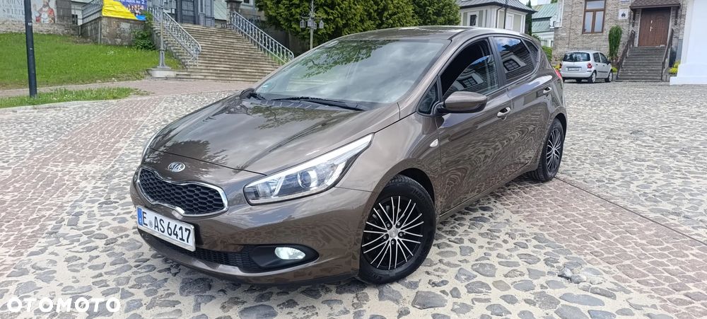 Kia Ceed 1.4 CVVT Attract - 4