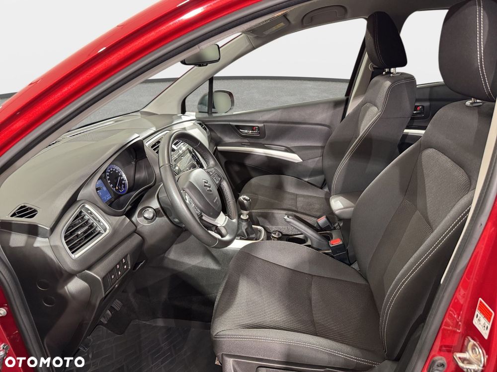 Suzuki SX4 S-Cross - 13