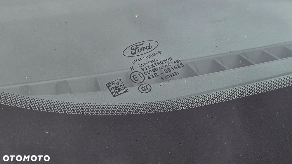 Ford Kuga 2.0 TDCi 4x2 ST-Line - 40