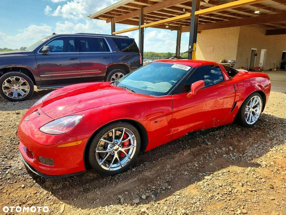 Chevrolet Corvette - 1