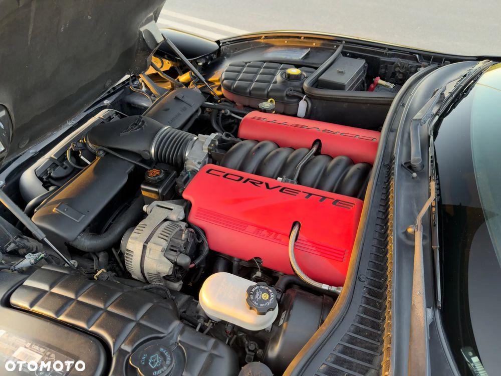 Chevrolet Corvette - 16