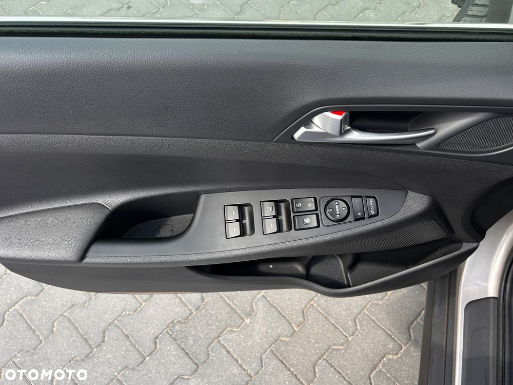 Hyundai Tucson 1.6 GDI BlueDrive GO 2WD - 22