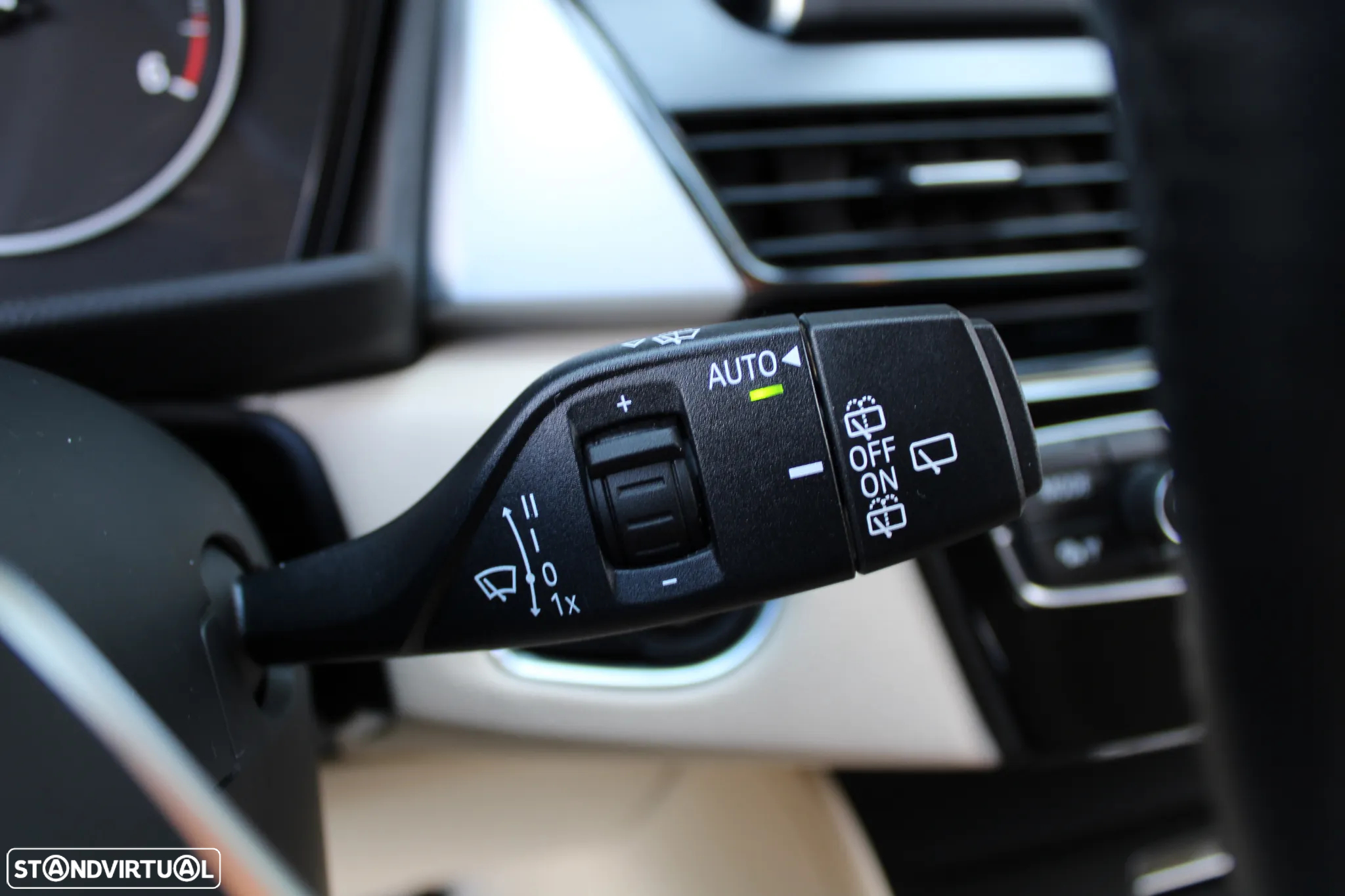 BMW 218 Active Tourer d Advantage Auto - 30