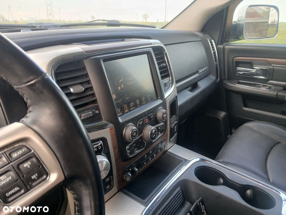 Dodge RAM 5.7 4x4 - 20