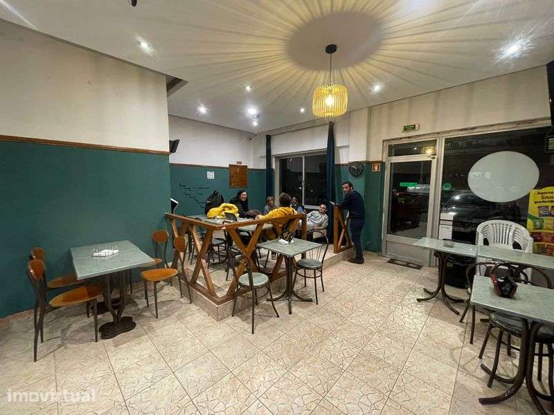 This is the restaurant, bar, pizzeria, kebab shop in Pendão, Queluz. - Grande imagem: 4/12