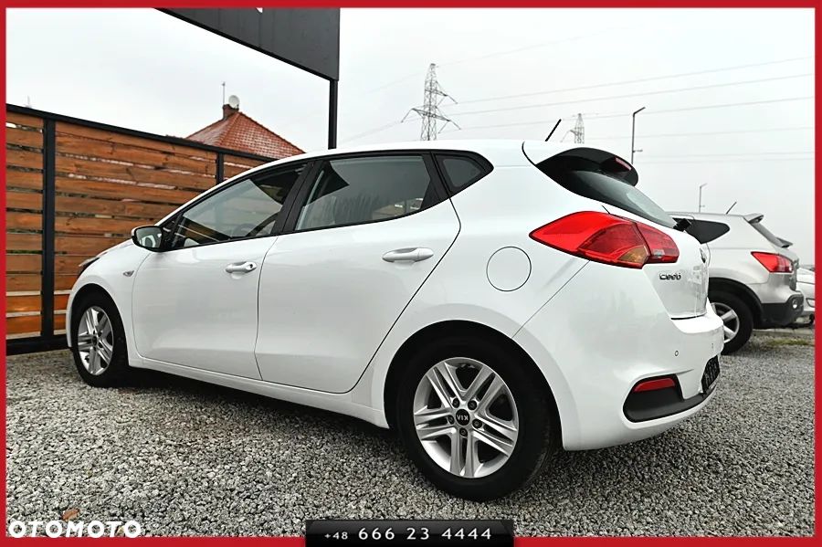 Kia Ceed 1.6 GDI Spirit - 9