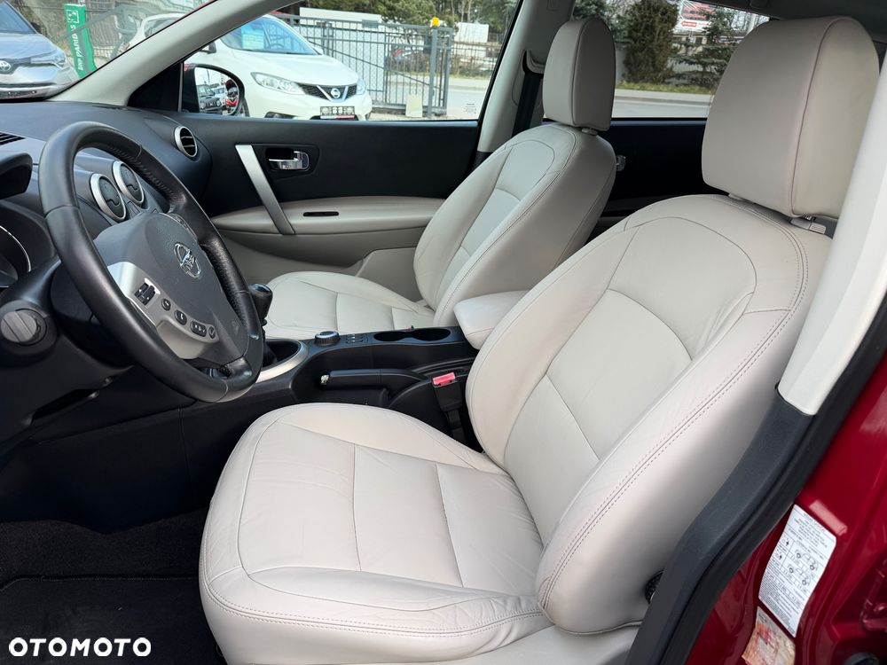 Nissan Qashqai - 12