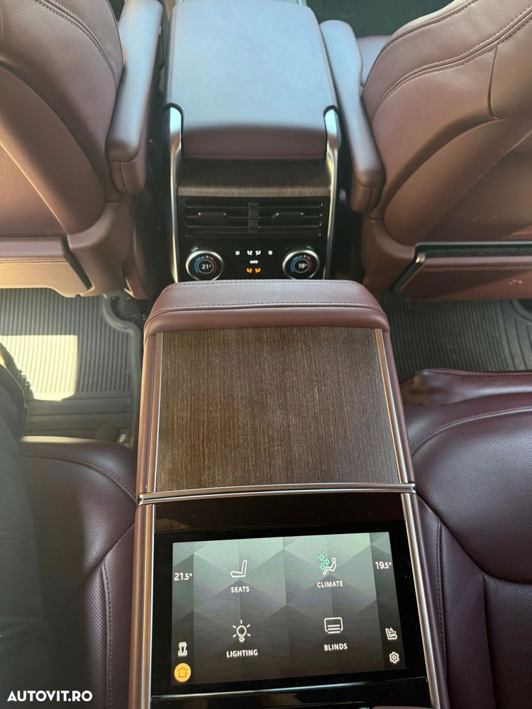 Land Rover Range Rover P400E LWB Autobiography - 12